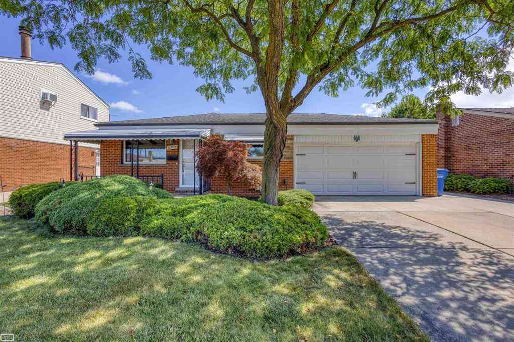 Homes For Sale - 30924 Bradner Drive <br/> Macomb County, Warren, MI 48088
