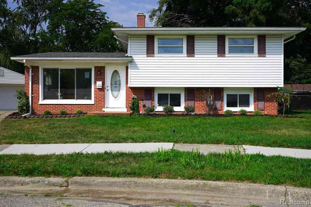 Homes For Sale - 1348 Gault Drive <br/> Ypsilanti, MI 48198