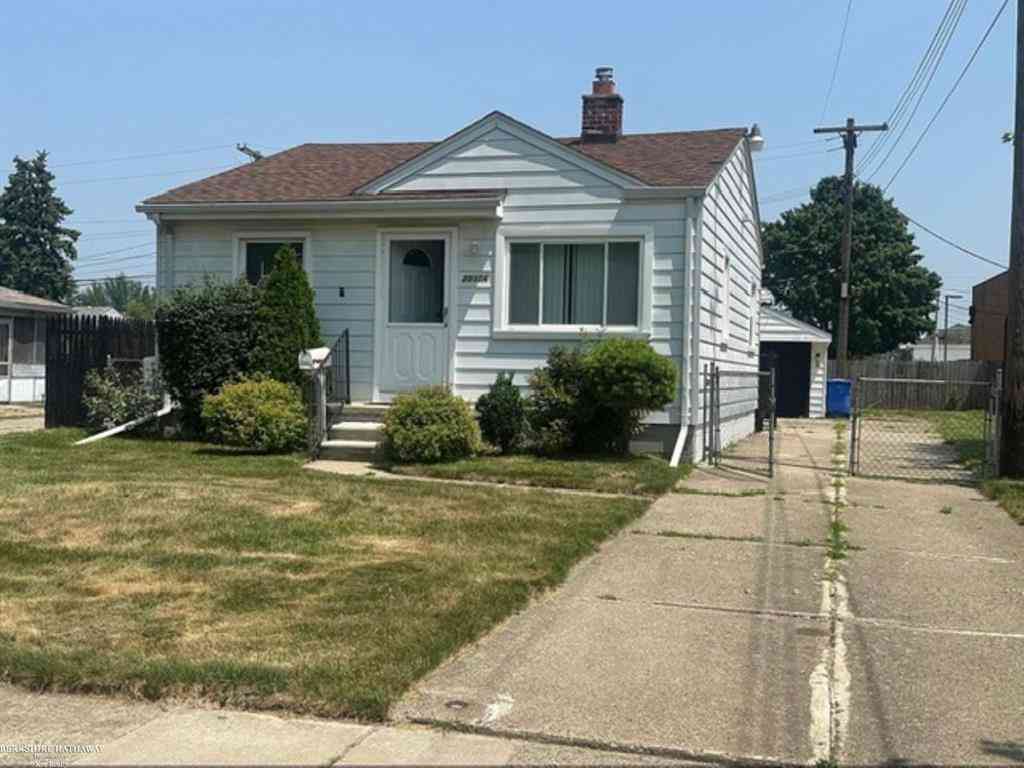 Homes For Sale - 25106 Rosenbusch Boulevard <br/> Macomb County, Warren, MI 48089