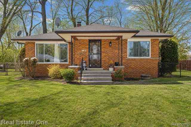 Homes For Sale - 23835 Audrey Avenue <br/> Macomb County, Warren, MI 48091