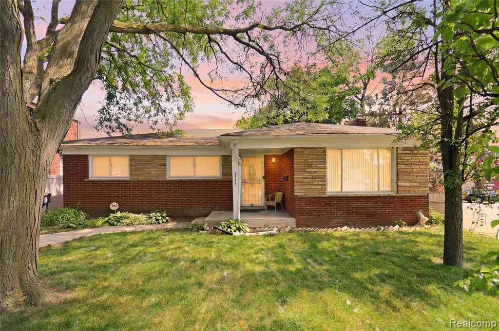 Homes For Sale - 2555 W Boston Boulevard <br/> Detroit, MI 48206