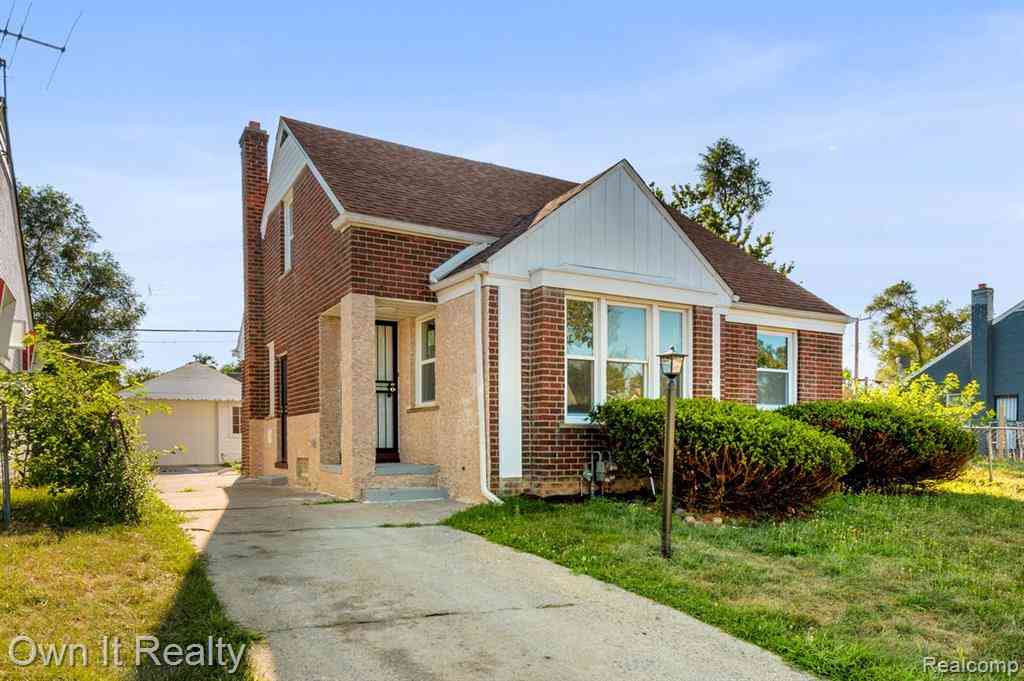 Homes For Sale - 18500 Asbury Park <br/> Detroit, MI 48235
