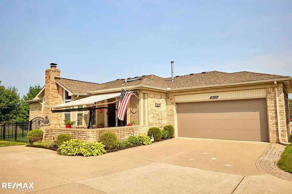 Condo For Sale - 49849 Hidden Valley Dr  <br/> Macomb, MI 48044