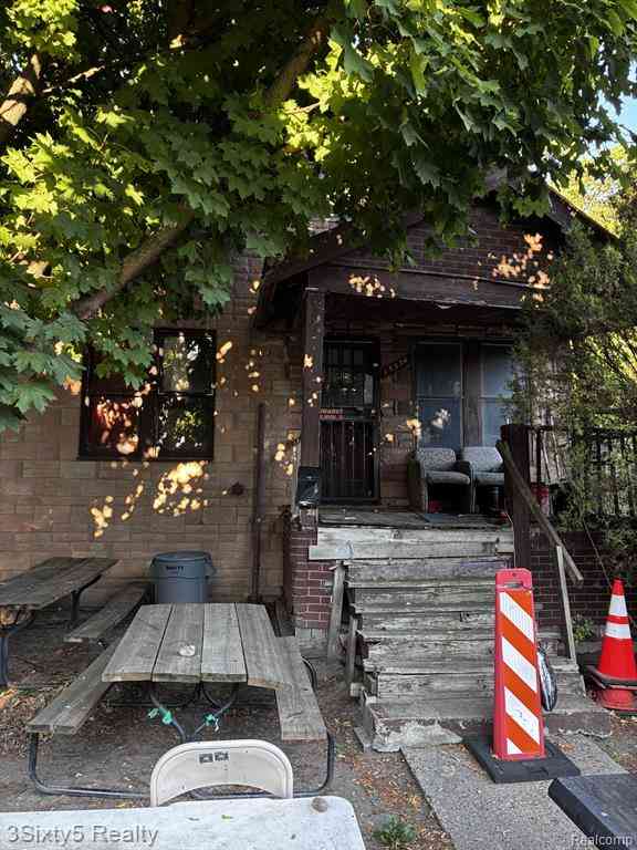 Homes For Sale - 15334 Roselawn Street <br/> Detroit, MI 48238
