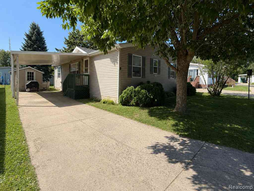Homes For Sale - 409 Colorado River Drive <br/> Adrian, MI 49221