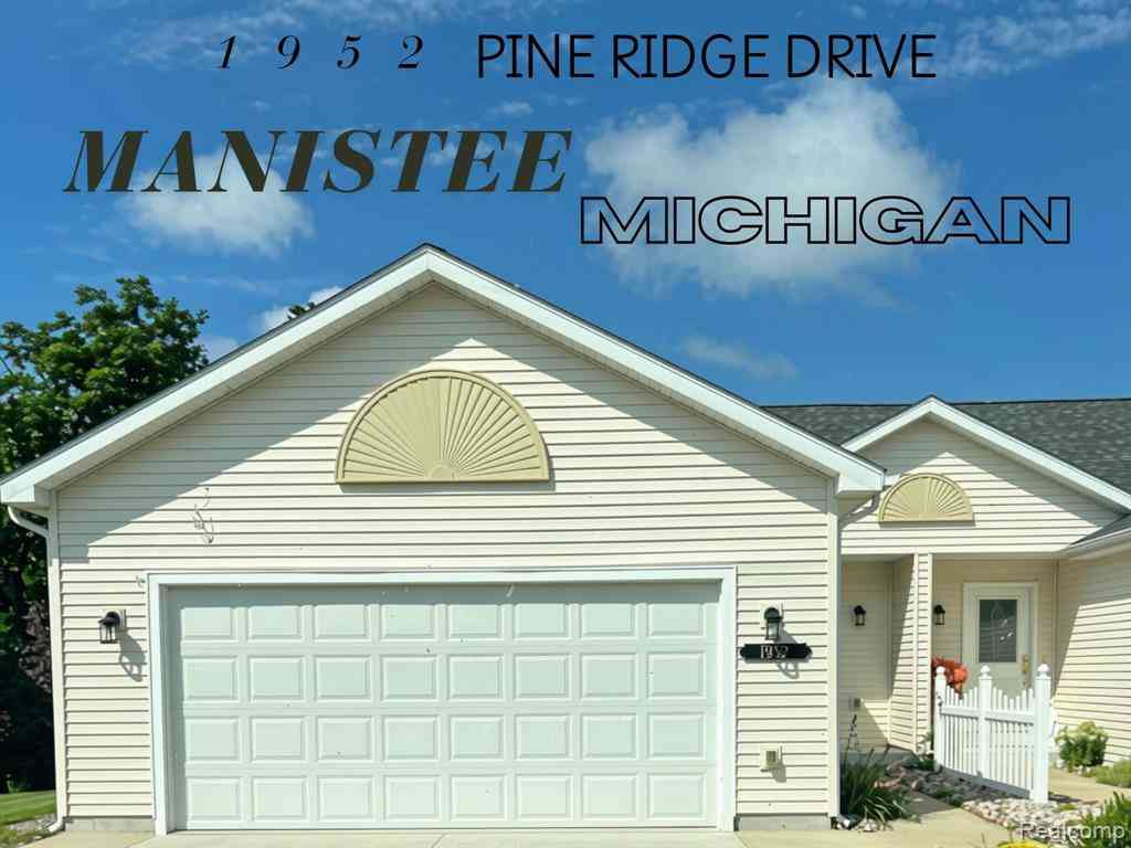 Condo For Sale - 1952 Pine Ridge Drive <br/> Manistee, MI 49660