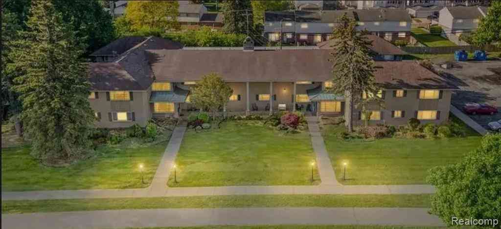Condo For Rent - 2245 Walton Boulevard  #56<br/> Rochester, MI 48309