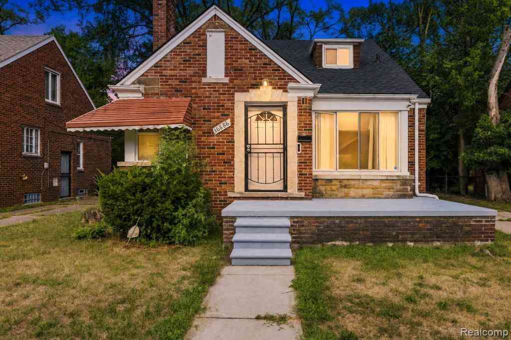 Homes For Sale - 16886 Ilene Street <br/> Detroit, MI 48221