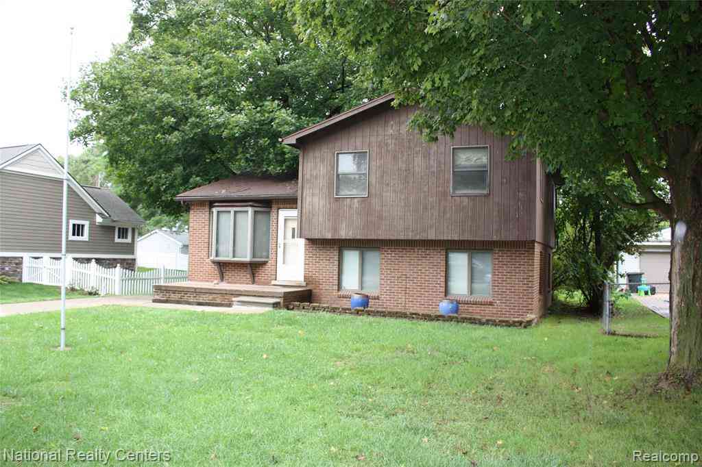 Homes For Sale - 9441 Corinne Street <br/> Plymouth, MI 48170