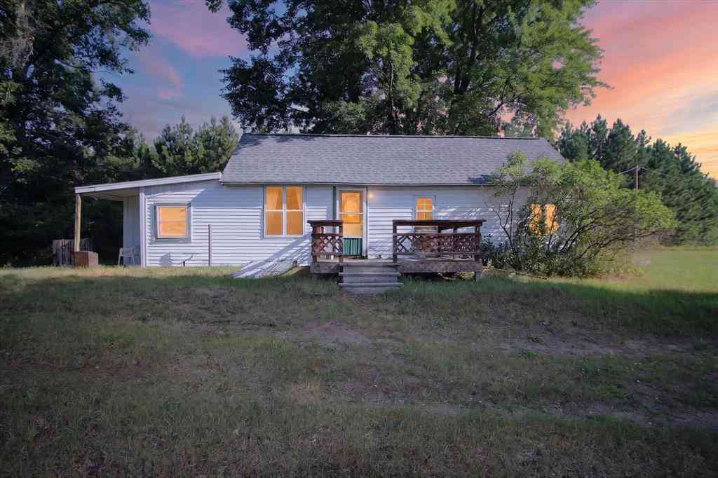 Homes For Sale - 6187 N Oak Avenue <br/> White Cloud, MI 49349