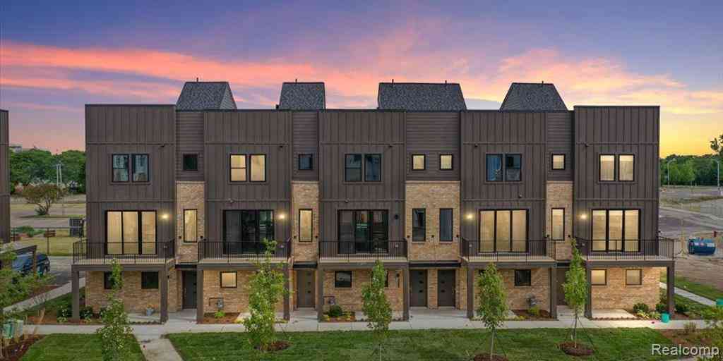Condo For Sale - 1046 Friends Drive  #3<br/> Detroit, MI 48207