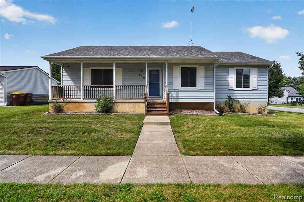 Homes For Sale - 769 Town Trail  <br/> Pinckney, MI 48169