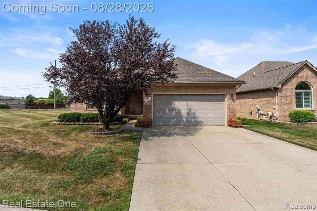 Condo For Sale - 15455 Cucci Drive <br/> Clinton Twp, MI 48038