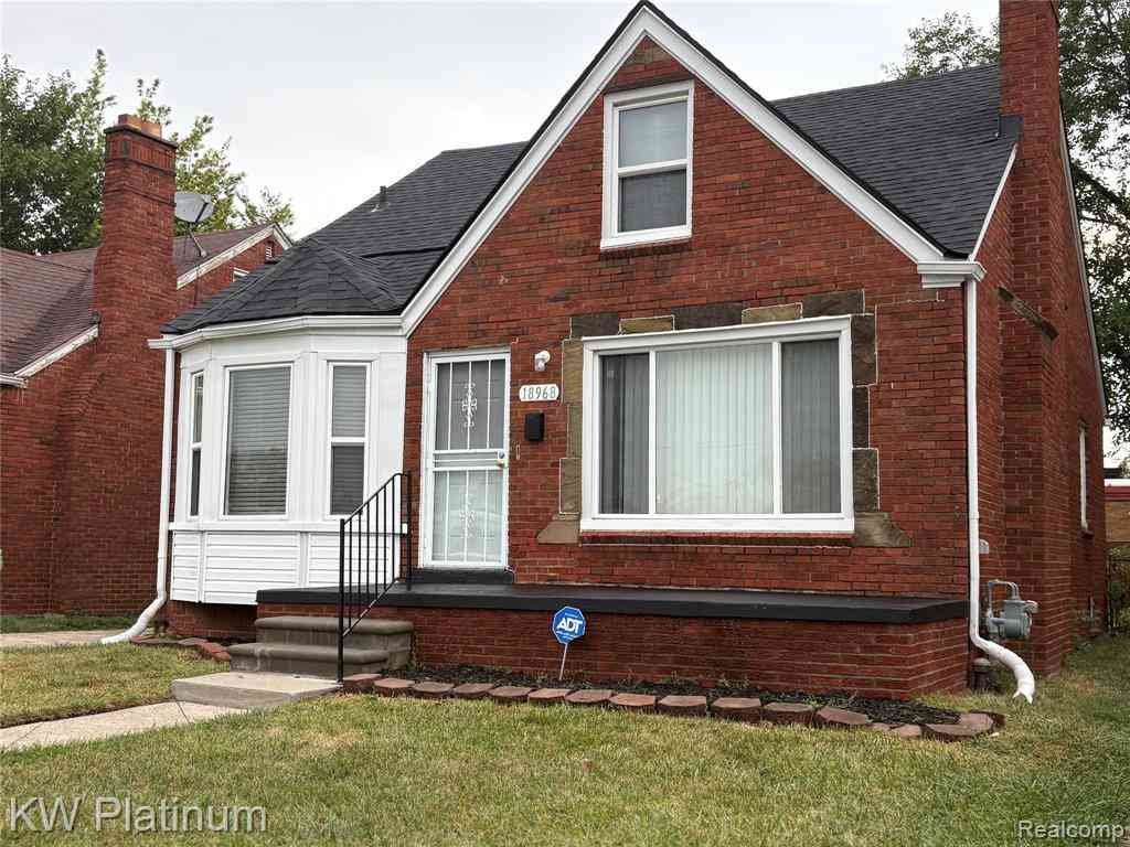 Homes For Sale - 18968 Tracey Street <br/> Detroit, MI 48235