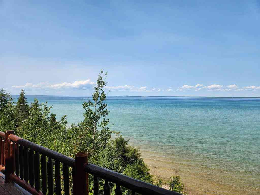 Homes For Sale - 4460 W Us-23  <br/> Cheboygan, MI 49721