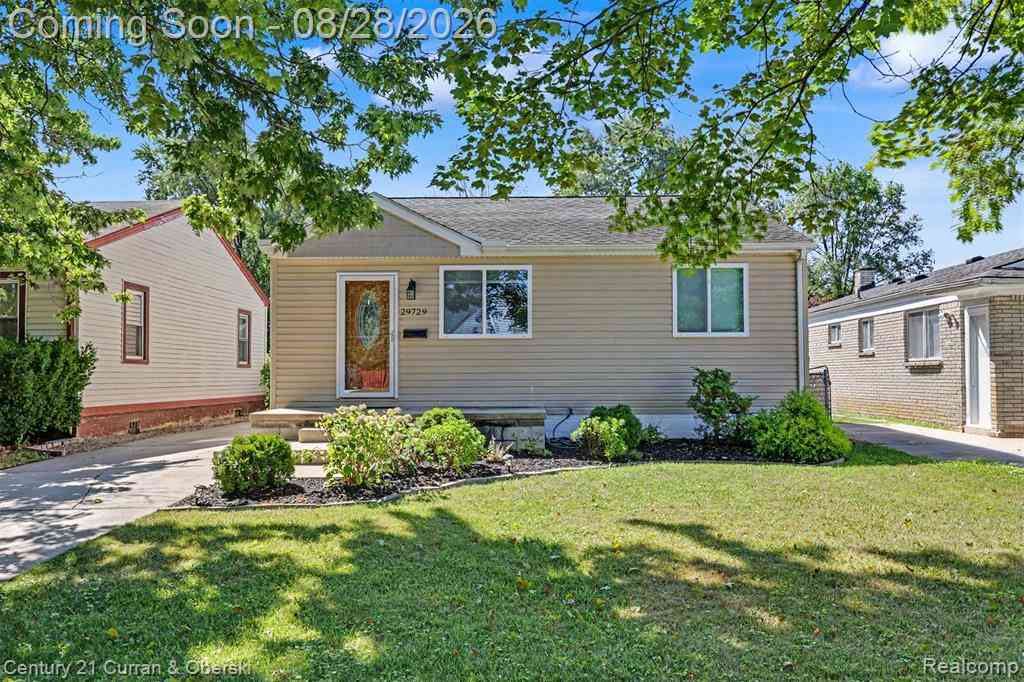 Homes For Sale - 29729 Balmoral Street <br/> Garden City, MI 48135