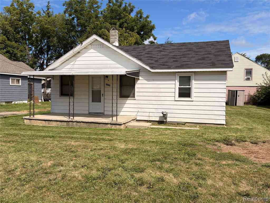 Homes For Sale - 1026 W Scottwood Avenue <br/> Genesee County, Flint, MI 48507