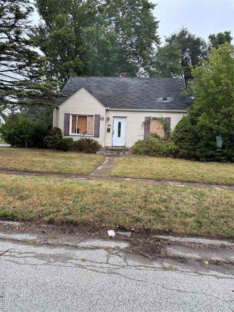 Homes For Sale - 650 Campbell Street <br/> Genesee County, Flint, MI 48507