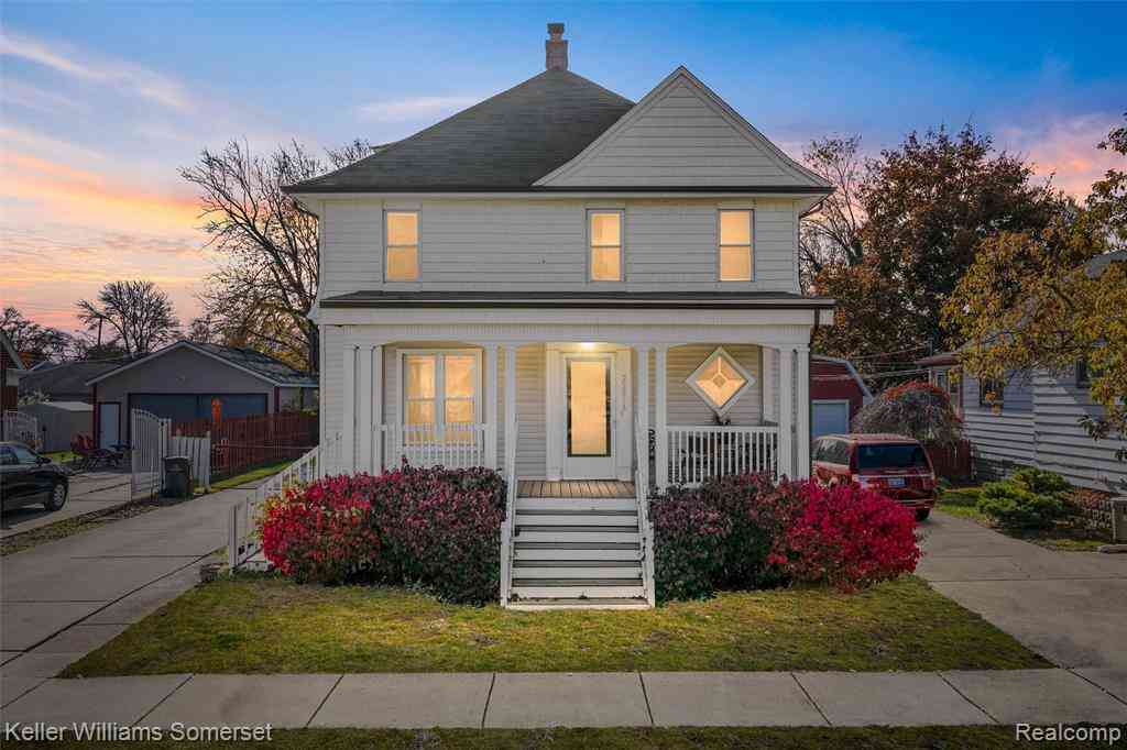 Homes For Sale - 22816 Ridgeway Street <br/> Saint Clair Shores, MI 48080