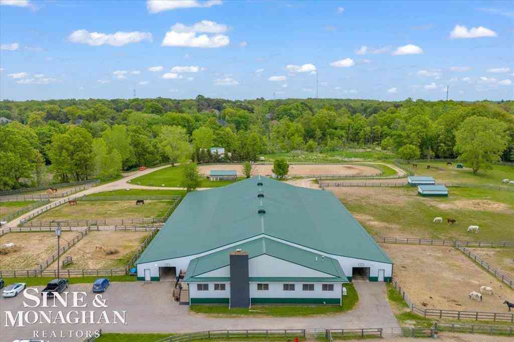 Homes For Sale - 270 N Rochester Road <br/> Addison, MI 48367