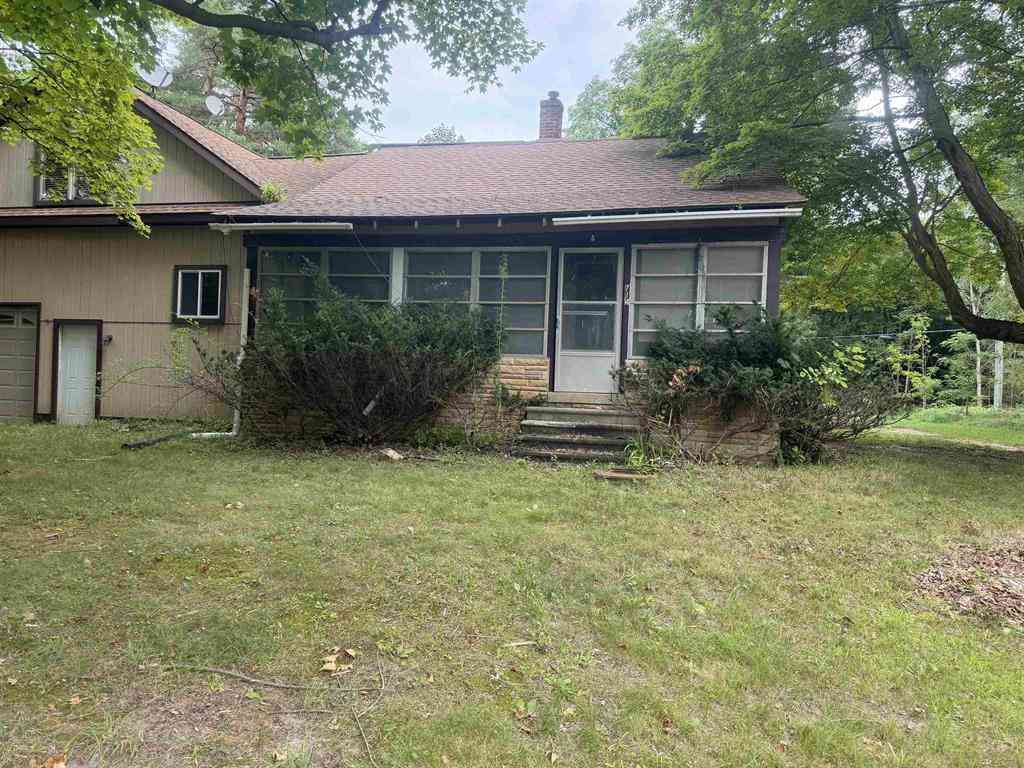 Homes For Sale - 714 N Sashabaw Drive <br/> Oakland County, Ortonville, MI 48462