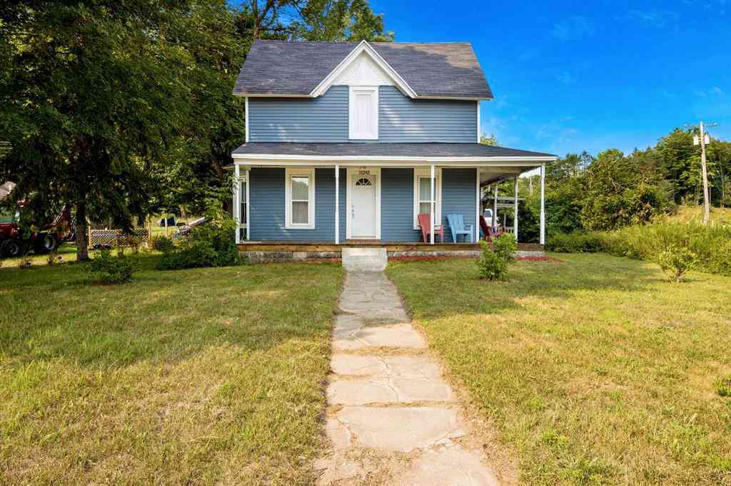 Homes For Sale - 11242 Main Street <br/> Benzie County, Honor, MI 49640
