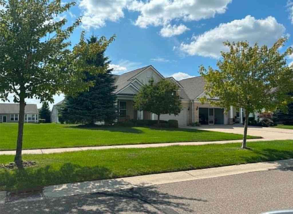 Condo For Sale - 6547 Prairie Dunes Drive <br/> Genesee County, Grand Blanc, MI 48439
