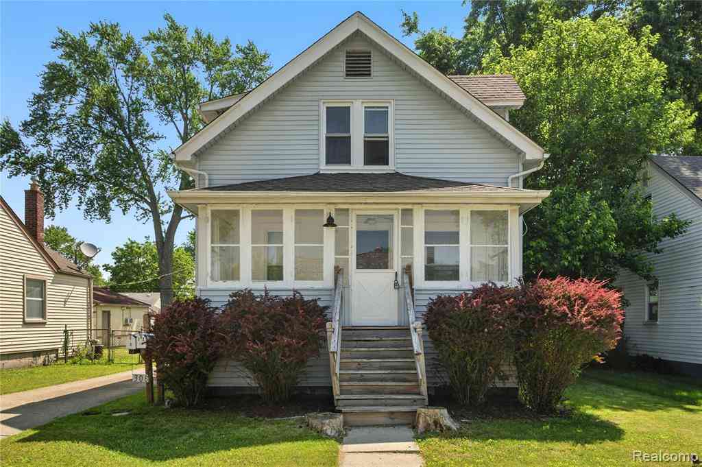 Homes For Sale - 306 N Kenwood Avenue <br/> Royal Oak, MI 48067