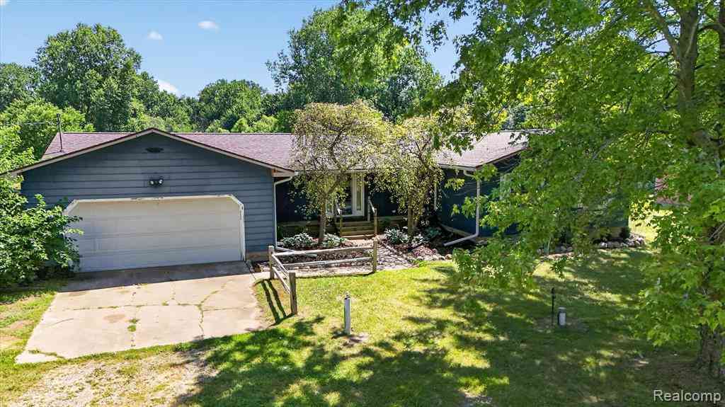 Homes For Sale - 3760 Webberville Road <br/> Williamston, MI 48895