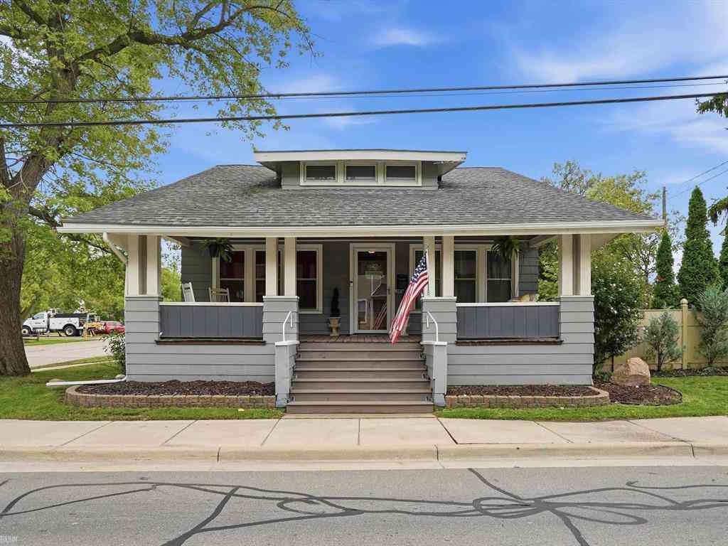 Homes For Sale - 35920 Division Road <br/> Richmond, MI 48062