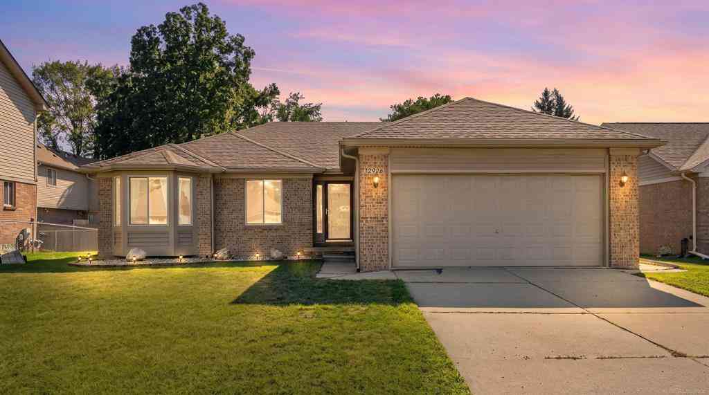 Homes For Sale - 32926 Gallo Lane <br/> Warren, MI 48093