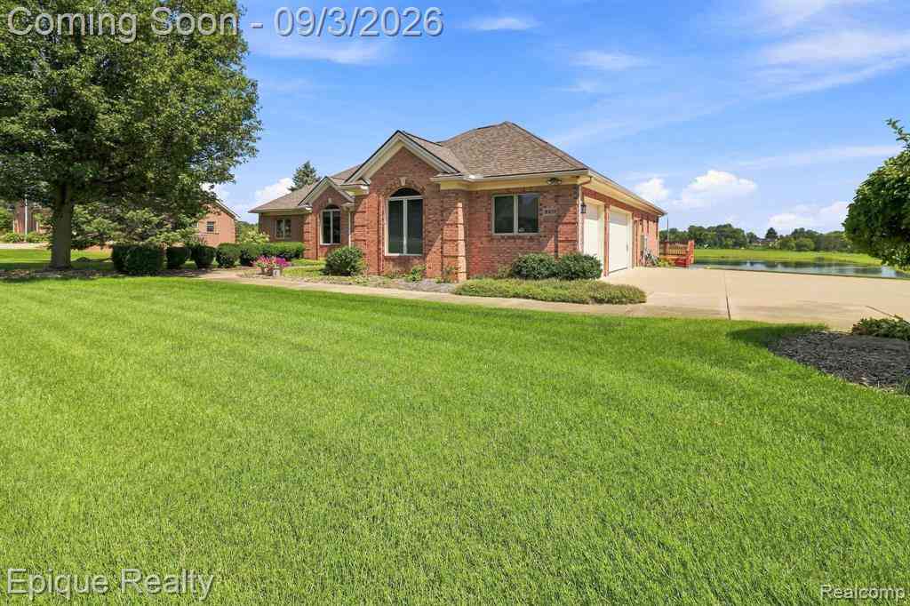 Homes For Sale - 9217 Mirage Lake Drive <br/> Washtenaw County, Milan, MI 48160