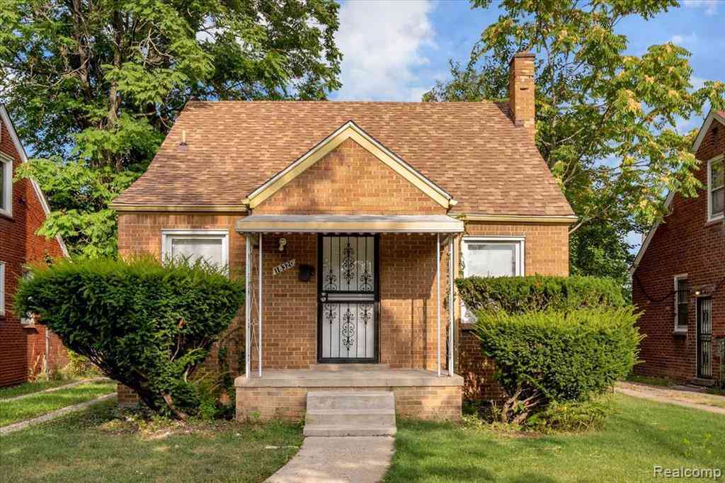 Homes For Sale - 18320 Ashton Avenue <br/> Detroit, MI 48219
