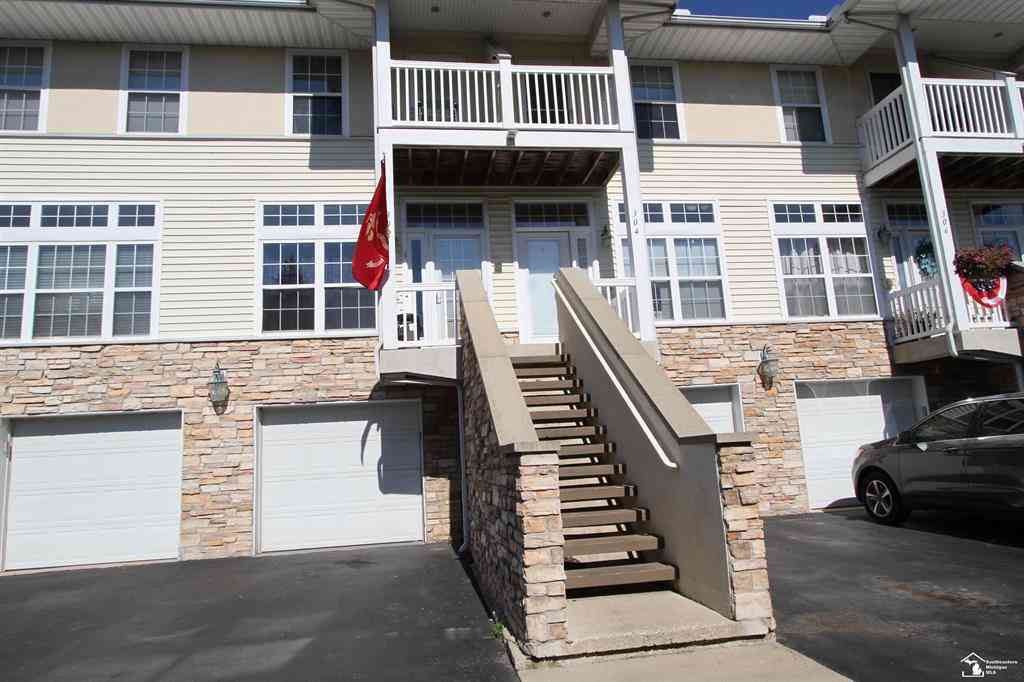 Condo For Sale - 304 Beachwalk Trail  <br/> Monroe County, Luna Pier, MI 48157