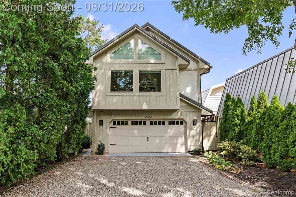 Homes For Sale - 1424 W Oakley Park Road <br/> Oakland County, Commerce Twp, MI 48390