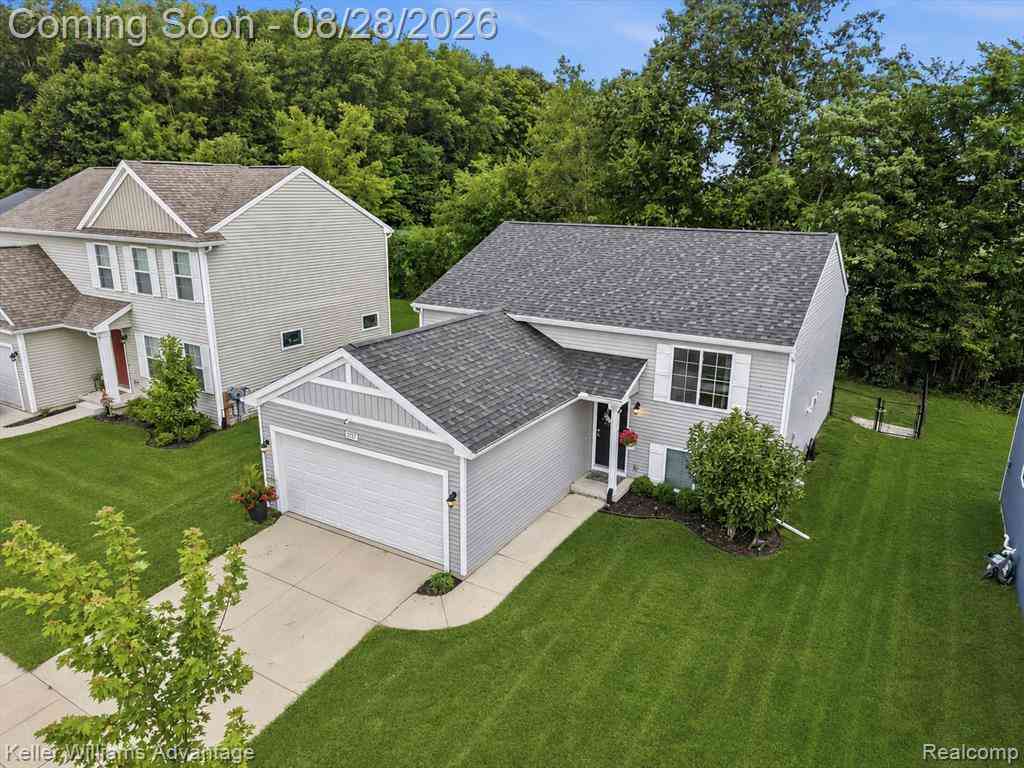Homes For Sale - 2757 Sycamore River Drive <br/> Fowlerville, MI 48836
