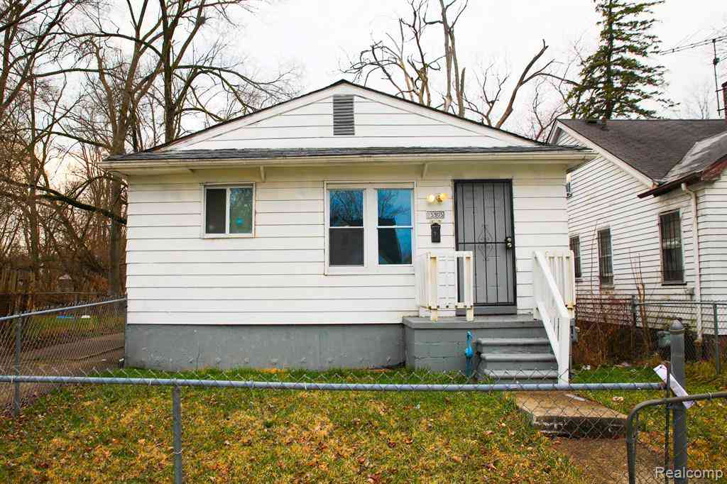 Homes For Sale - 15905 Westbrook Street <br/> Detroit, MI 48223