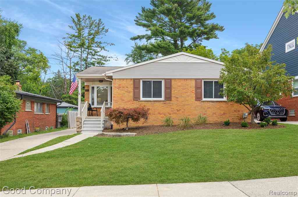 Homes For Sale - 606 Magnolia Avenue <br/> Royal Oak, MI 48073