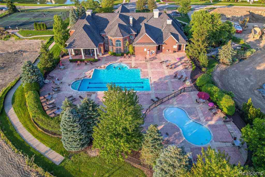 Condo For Sale - 1569 E Lakeview Lane <br/> Wayne County, Canton, MI 48187