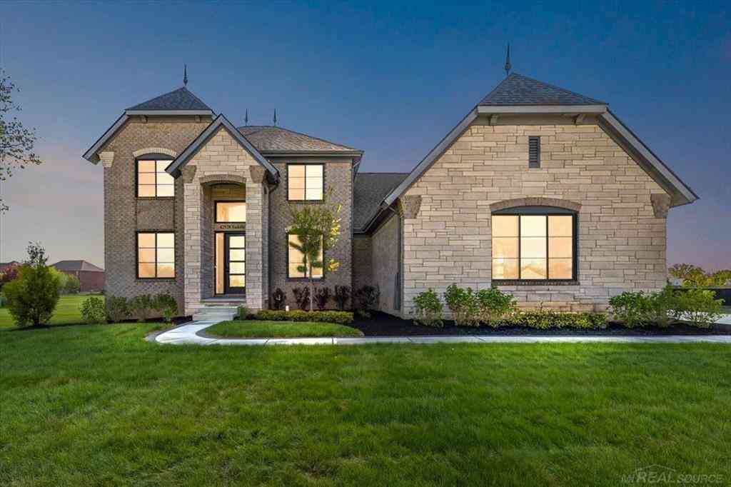 Homes For Sale - 42528 Saddle Lane <br/> Sterling Heights, MI 48314