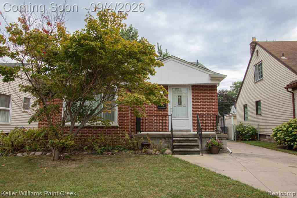 Homes For Sale - 634 N Edison Avenue <br/> Royal Oak, MI 48067