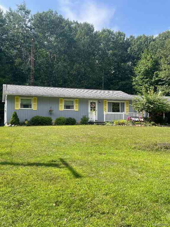Homes For Sale - 1866 S Barrie Road <br/> Huron County, Bad Axe, MI 48413