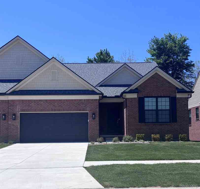 Condo For Sale - 55913 Oak Pointe Drive <br/> Shelby, MI 48315