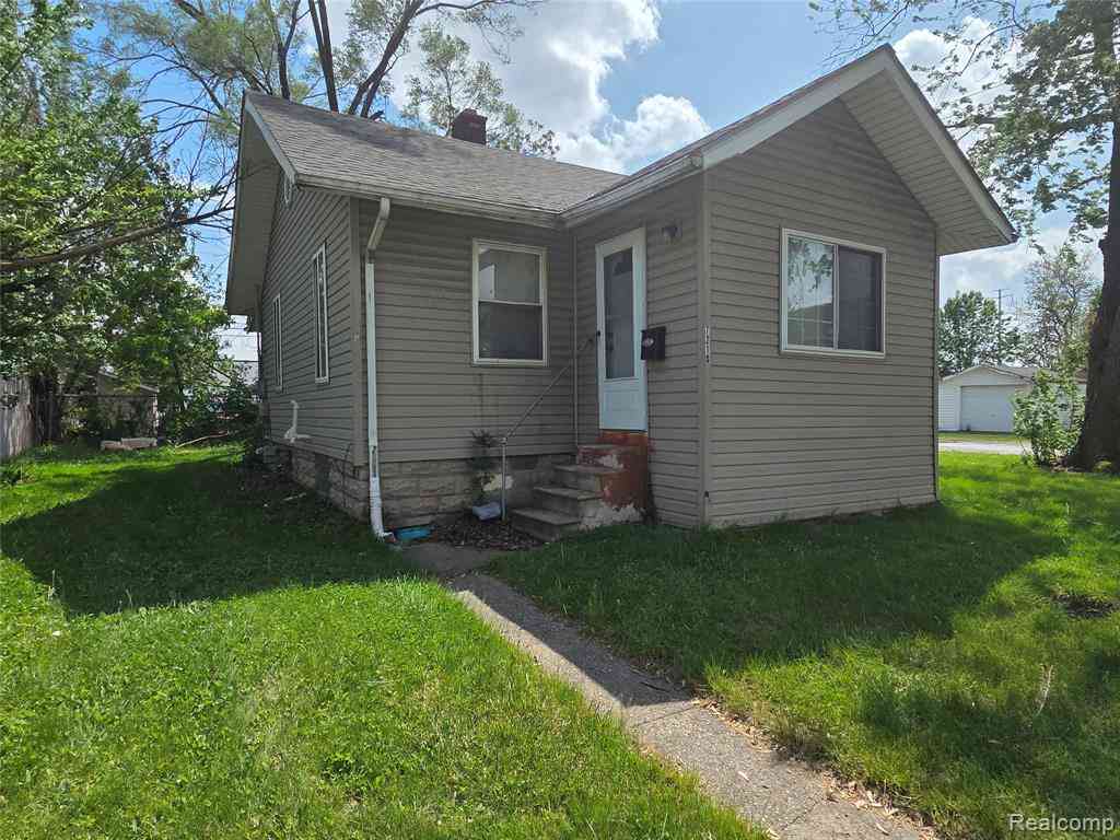 Homes For Rent - 7210 Rivard Avenue <br/> Warren, MI 48091