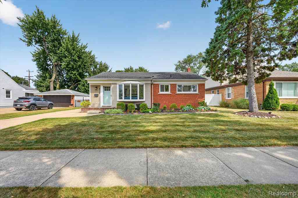 Homes For Sale - 4112 Durham Road <br/> Royal Oak, MI 48073