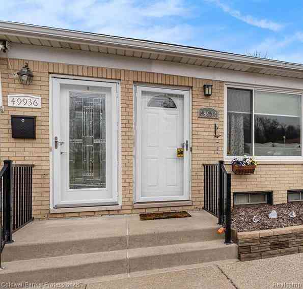 Condo For Sale - 49936 Helfer Boulevard W W #8<br/> Oakland County, Wixom, MI 48393