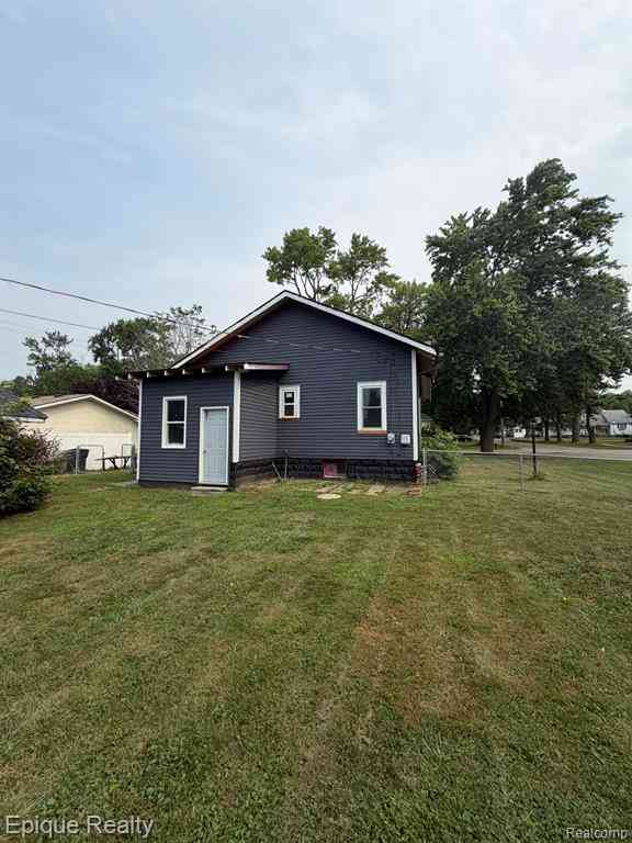 Homes For Sale - 106 Morrell Street <br/> Saint Clair County, Yale, MI 48097