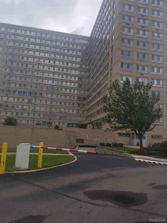 Condo For Sale - 8900 E Jefferson Avenue  #1103<br/> Wayne County, Detroit, MI 48214