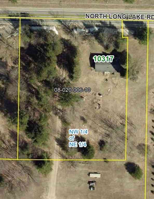 Homes For Sale - 10317 North Long Lake Road <br/> Traverse City, MI 49685
