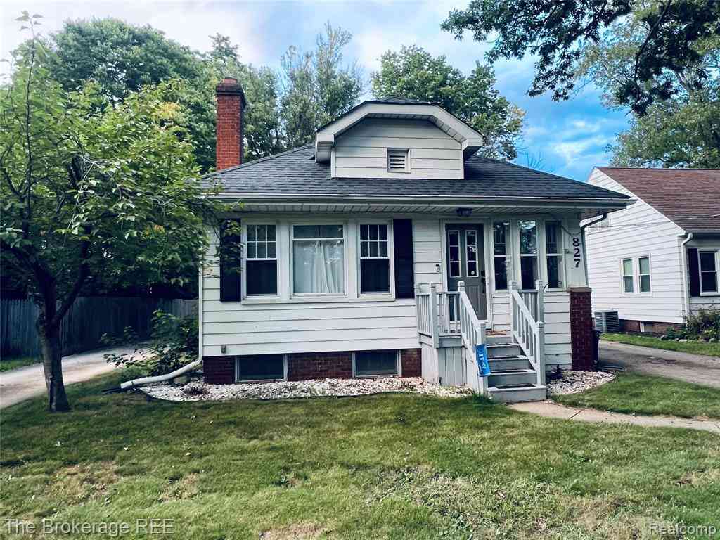 Homes For Sale - 827 E Main Street <br/> Genesee County, Flushing, MI 48433